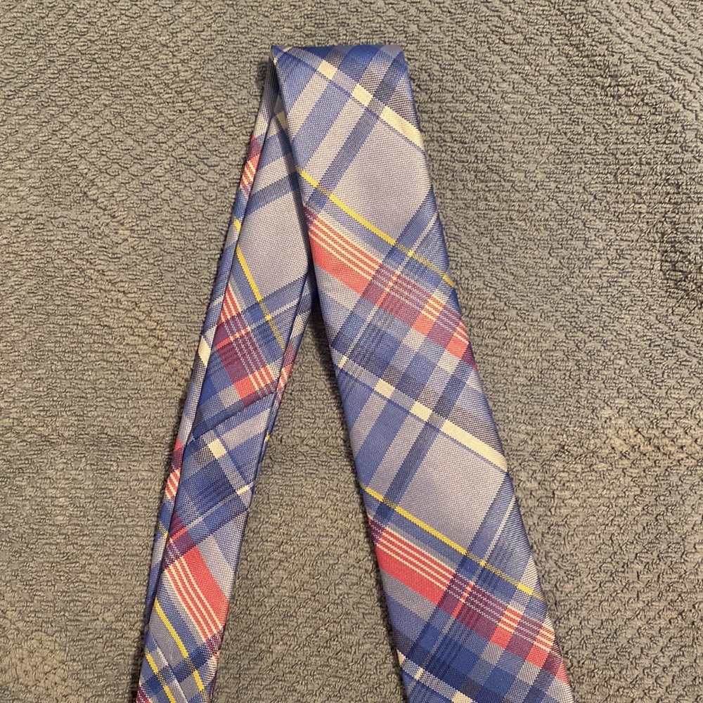 Izod Tie ~ blue with a coral/pink & yellow stripes! Beautiful colors!! - Picture 3 of 8